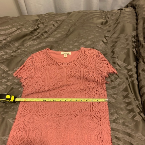 🙂 BOGO Francesca’s Pink Lace Mini Dress - Picture 6 of 8